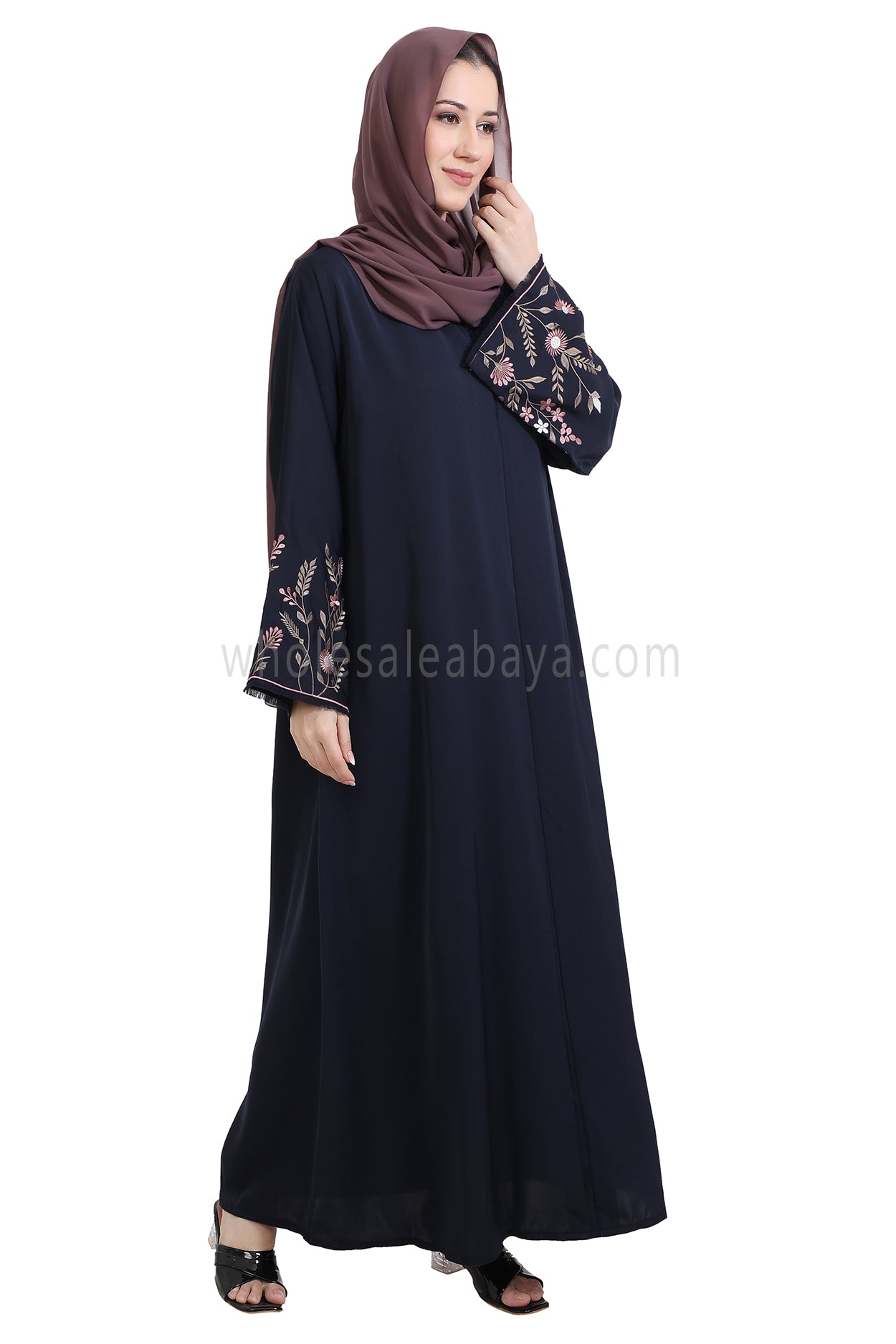 Nida Open Abaya With Embroidered Sleeves