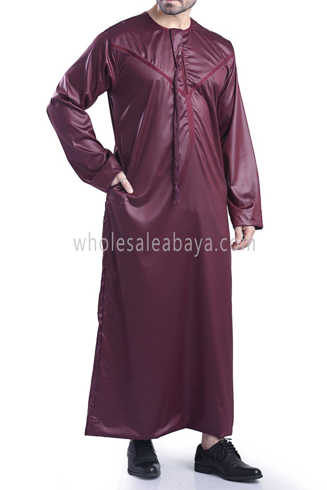 Men's Shiny Omani Thoube with Designer Tassel Burgundy