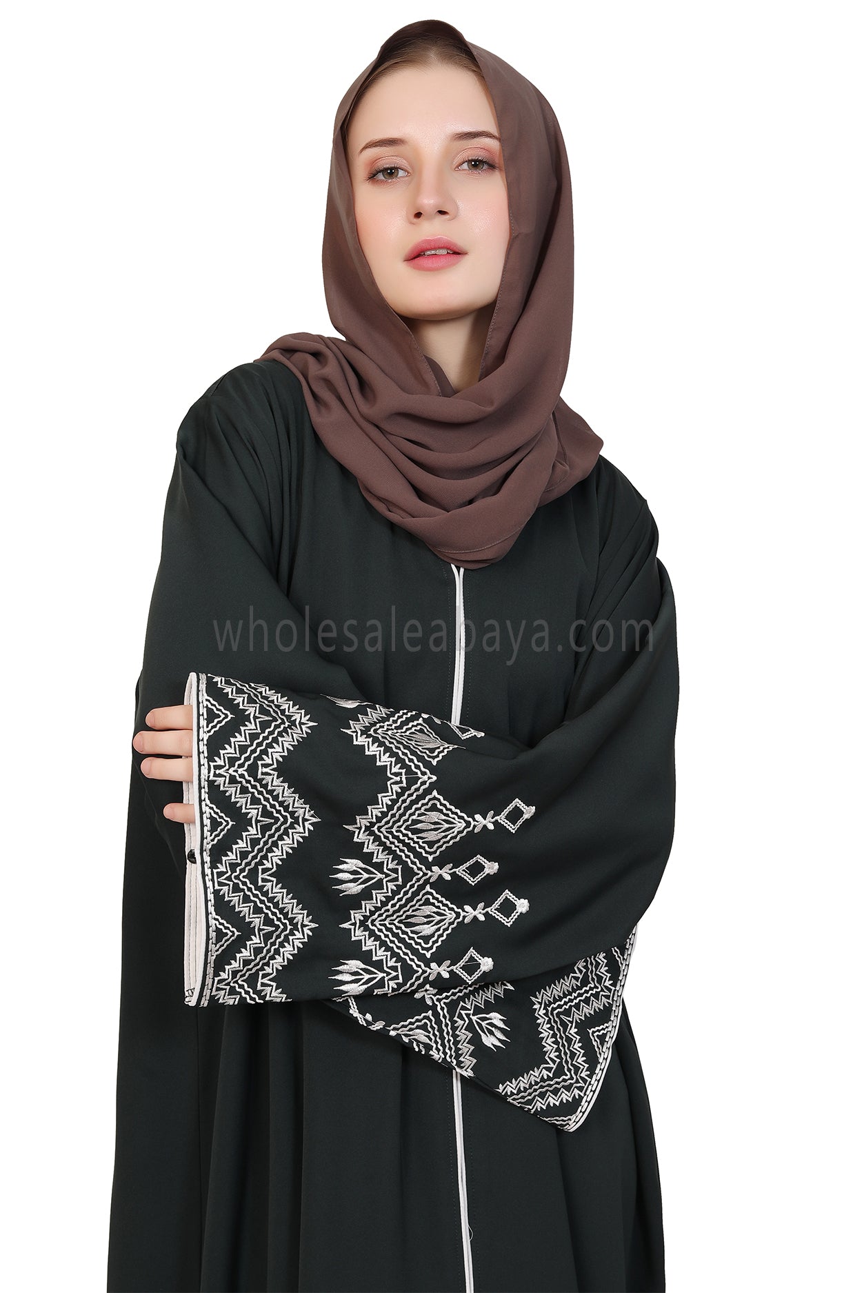 Nida Open Abaya With Embroidered Sleeves