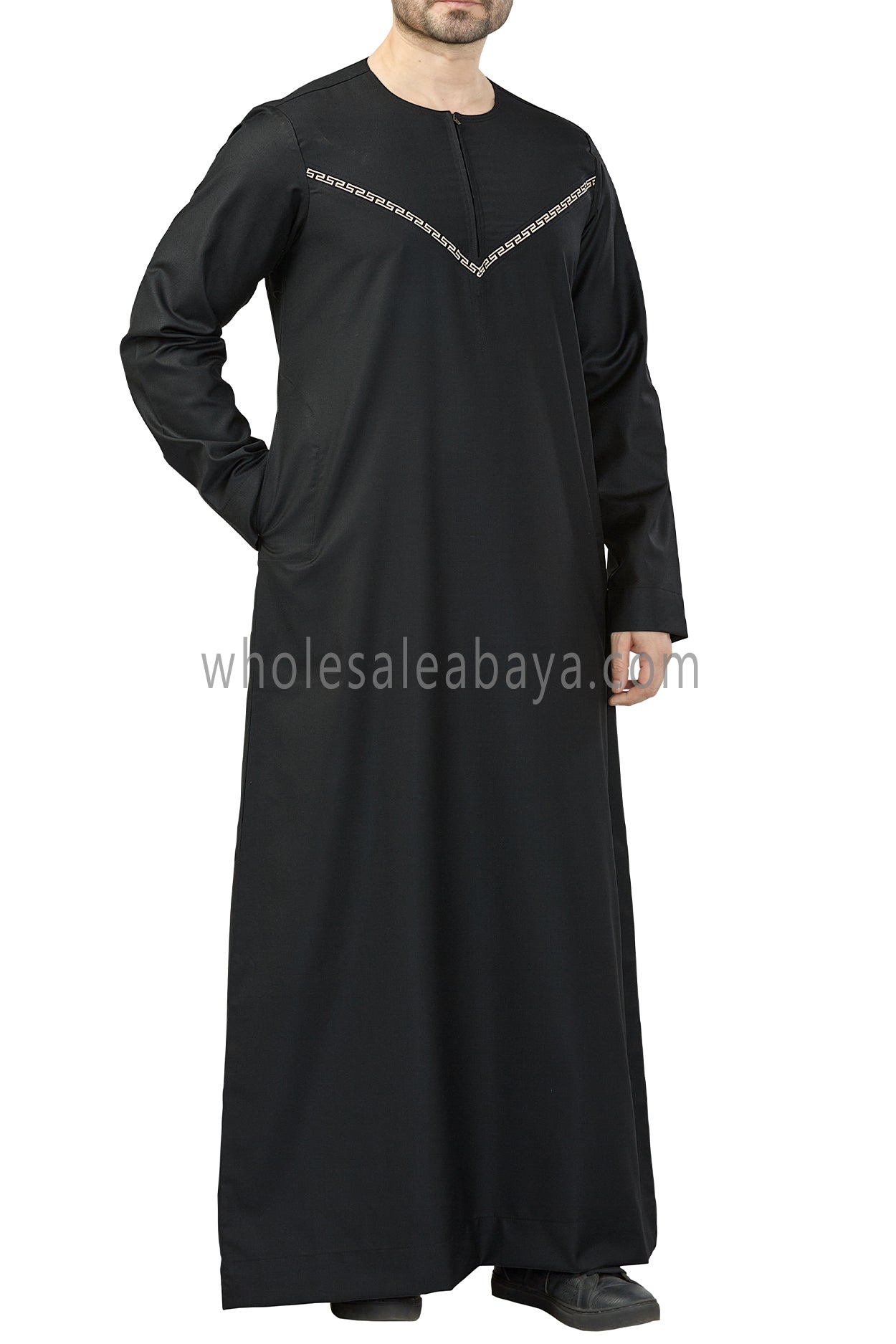 Premium Quality Omani Thoubes with Embroidered "V" Stitching Black and Gold