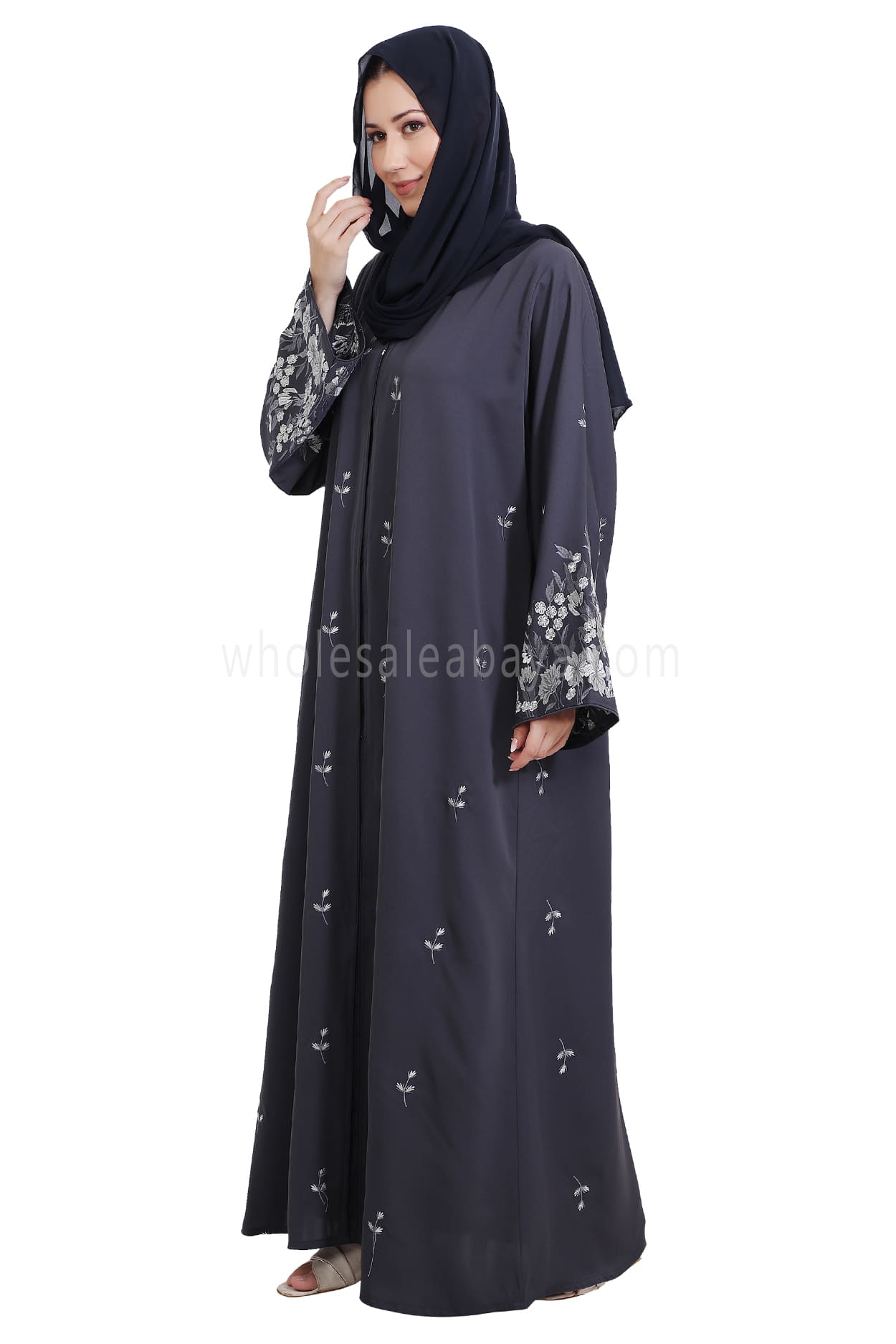 Nida Open Abaya With Motif Embroidery And Embroidered Sleeves