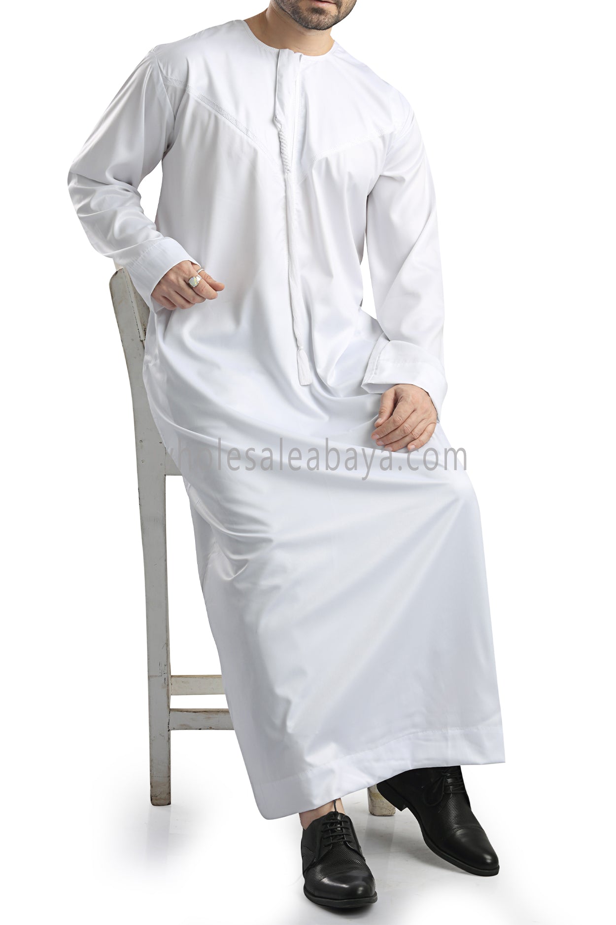 Men's Shiny Omani Thoube with Designer Tassel White