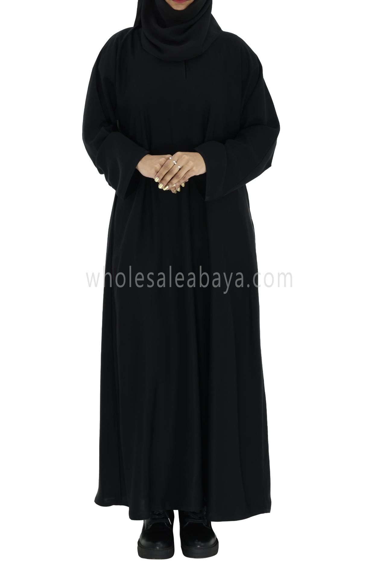 Plain Closed Abaya With A-Line Straight Cut Black Colour