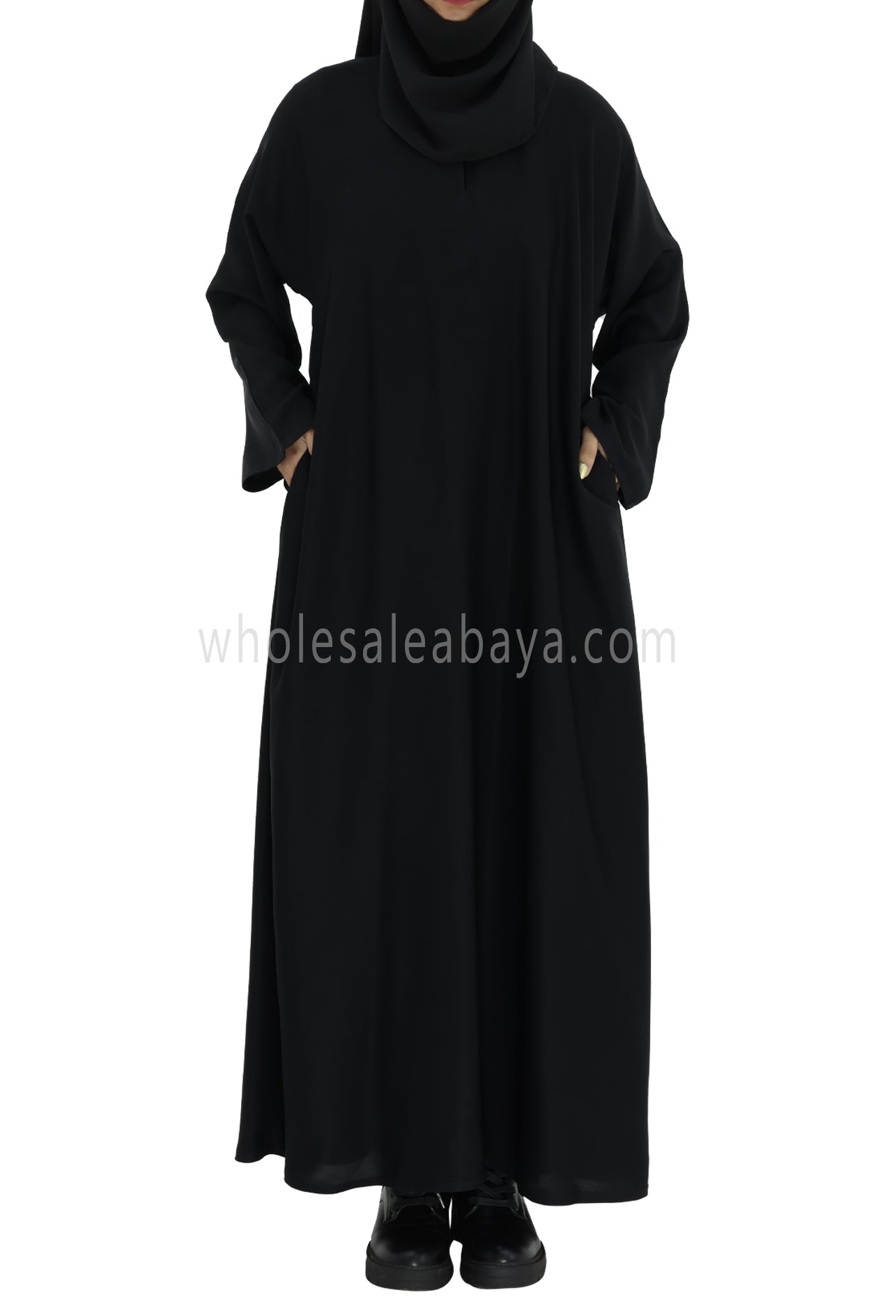 Plain Closed Abaya With A-Line Straight Cut Black Colour