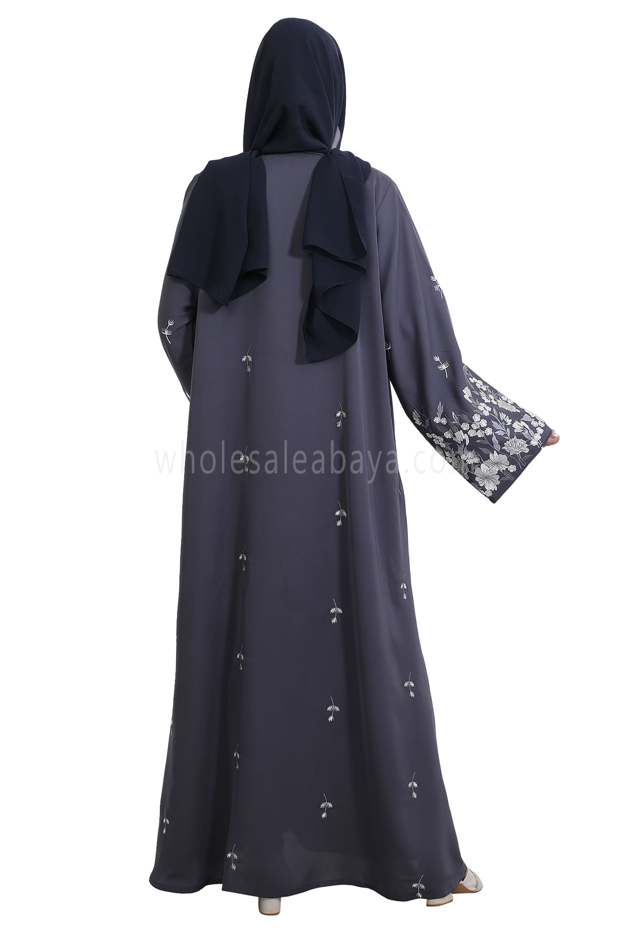 Nida Open Abaya With Motif Embroidery And Embroidered Sleeves
