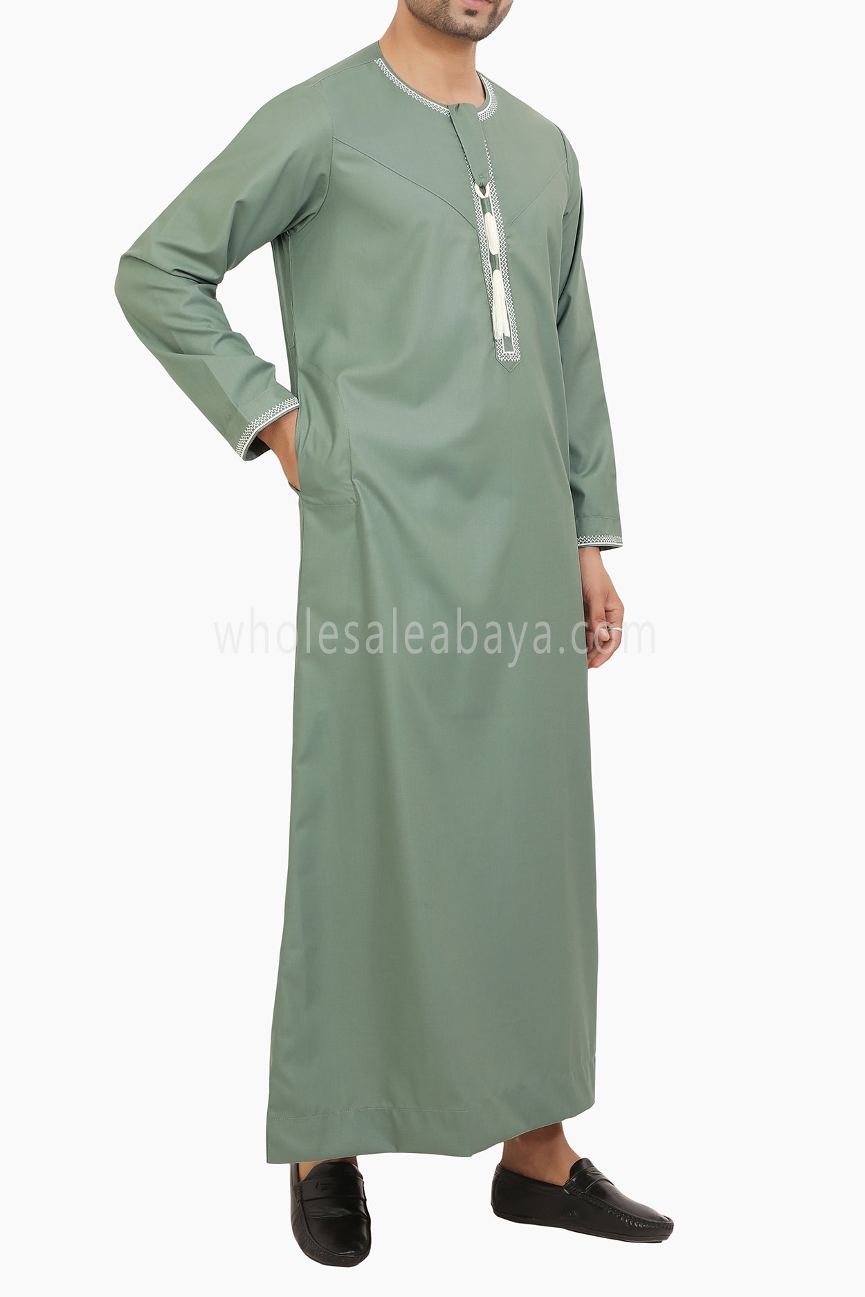 Men's Embroidered Omani Thoube With Tassel 90074 Pistachio Green
