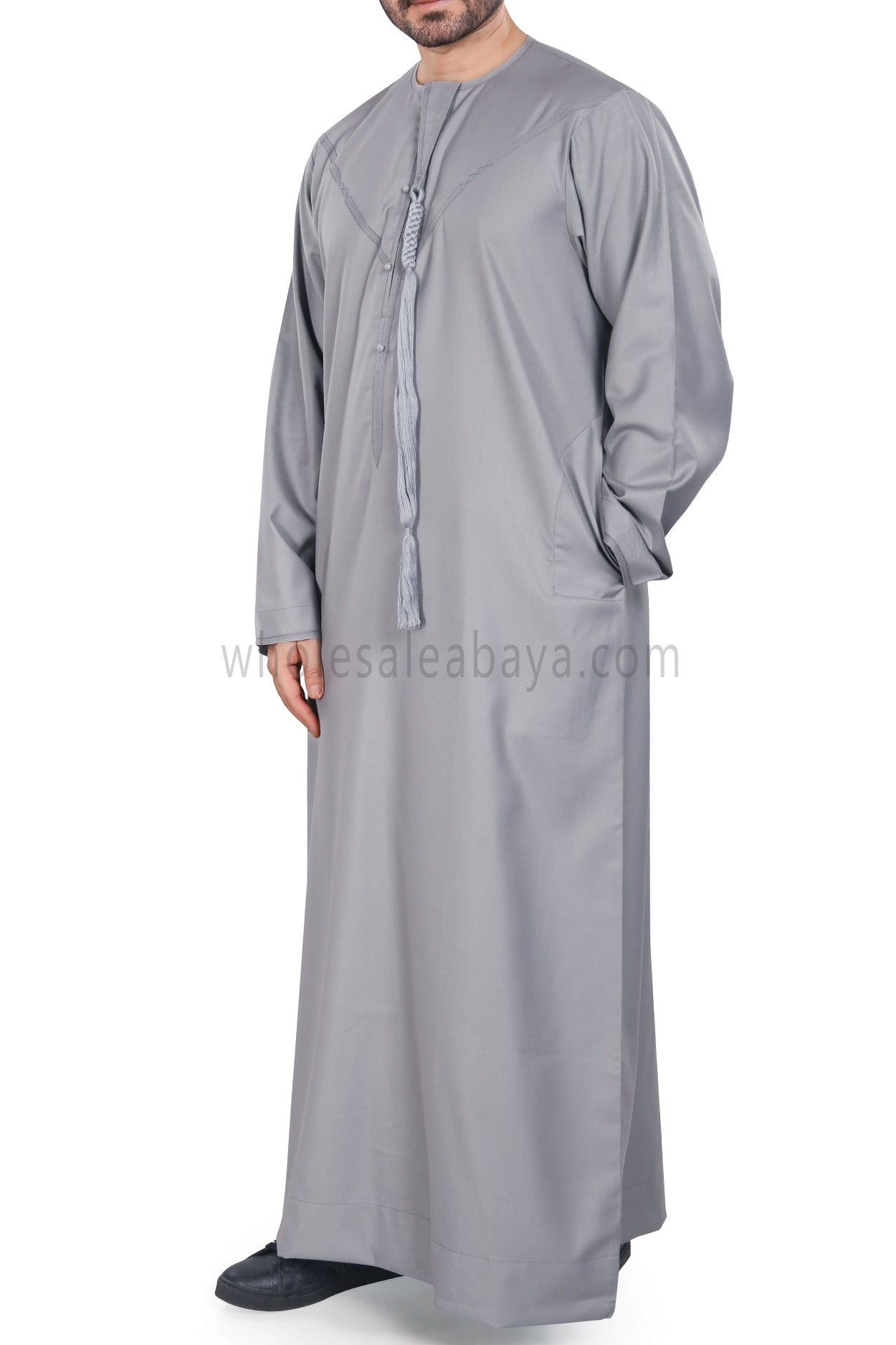 Men's Premium Emirati Thoube With Buttons & Tassel Light Grey