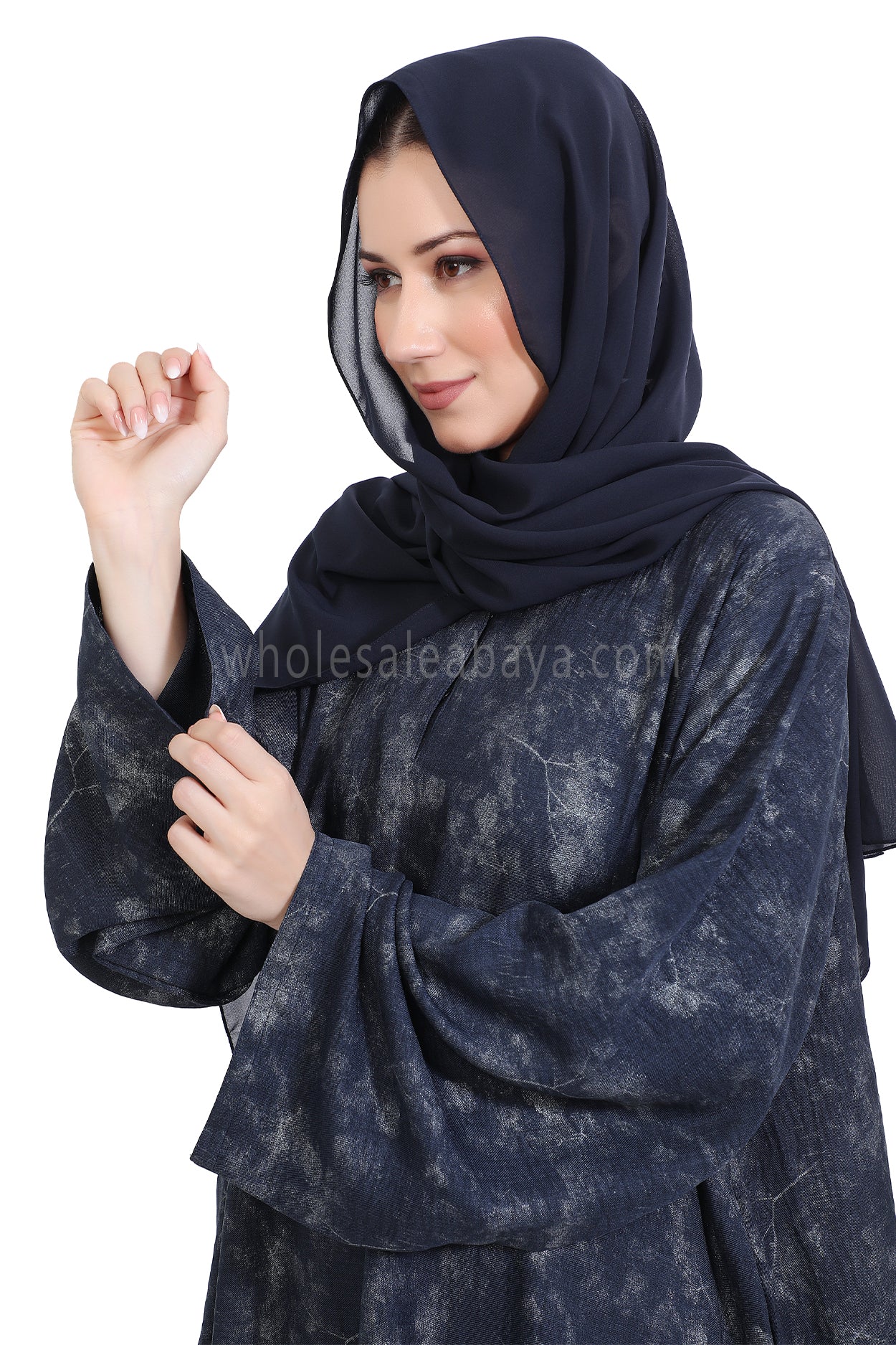 Linen Foil Jacquard Closed Abaya