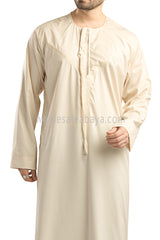 Men's Shiny Omani Thoube with Designer Tassel Cream