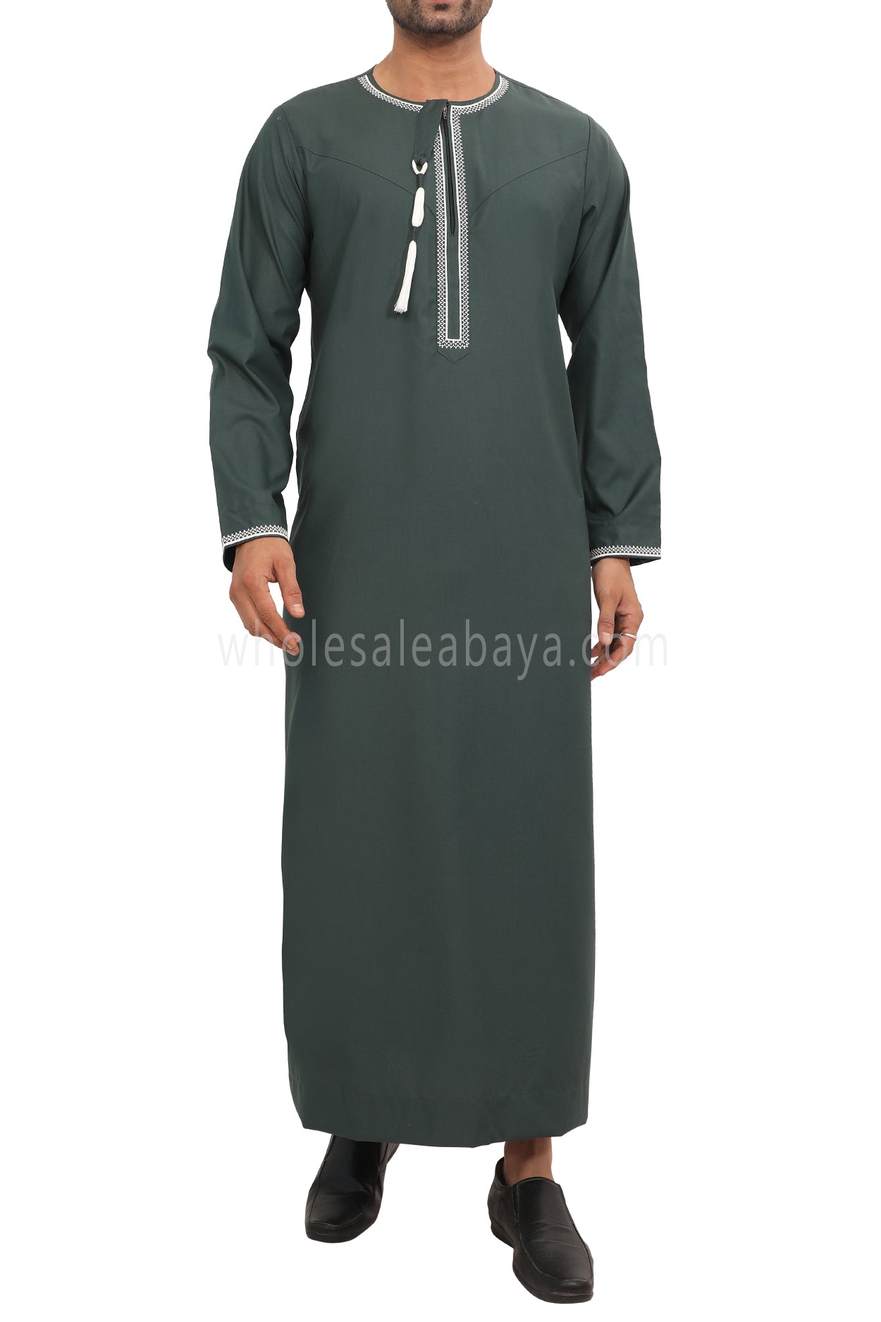 Men's Embroidered Omani Thoube With Tassel 90074 Emerald Green