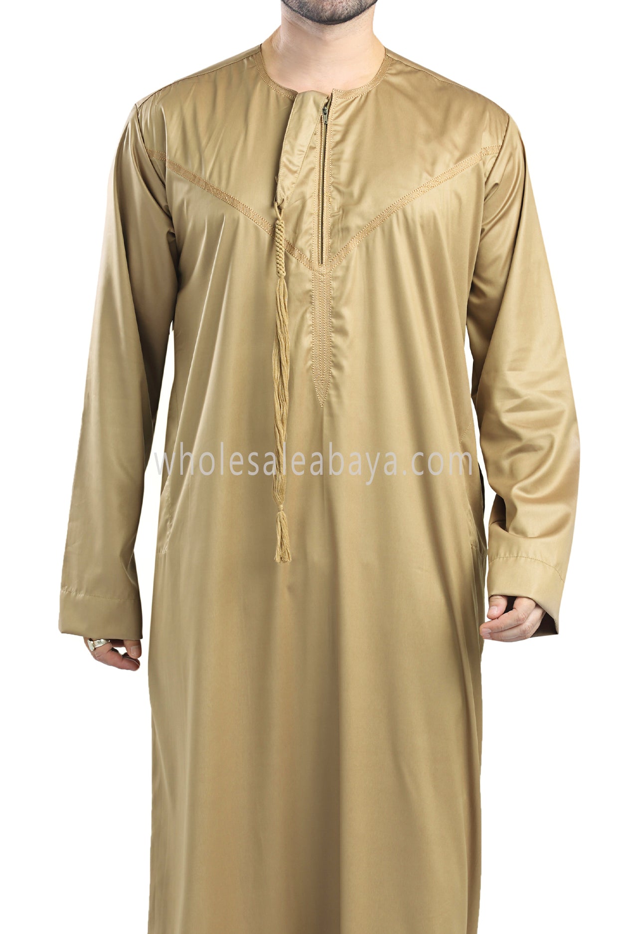 Men's Shiny Omani Thoube with Designer Tassel Gold