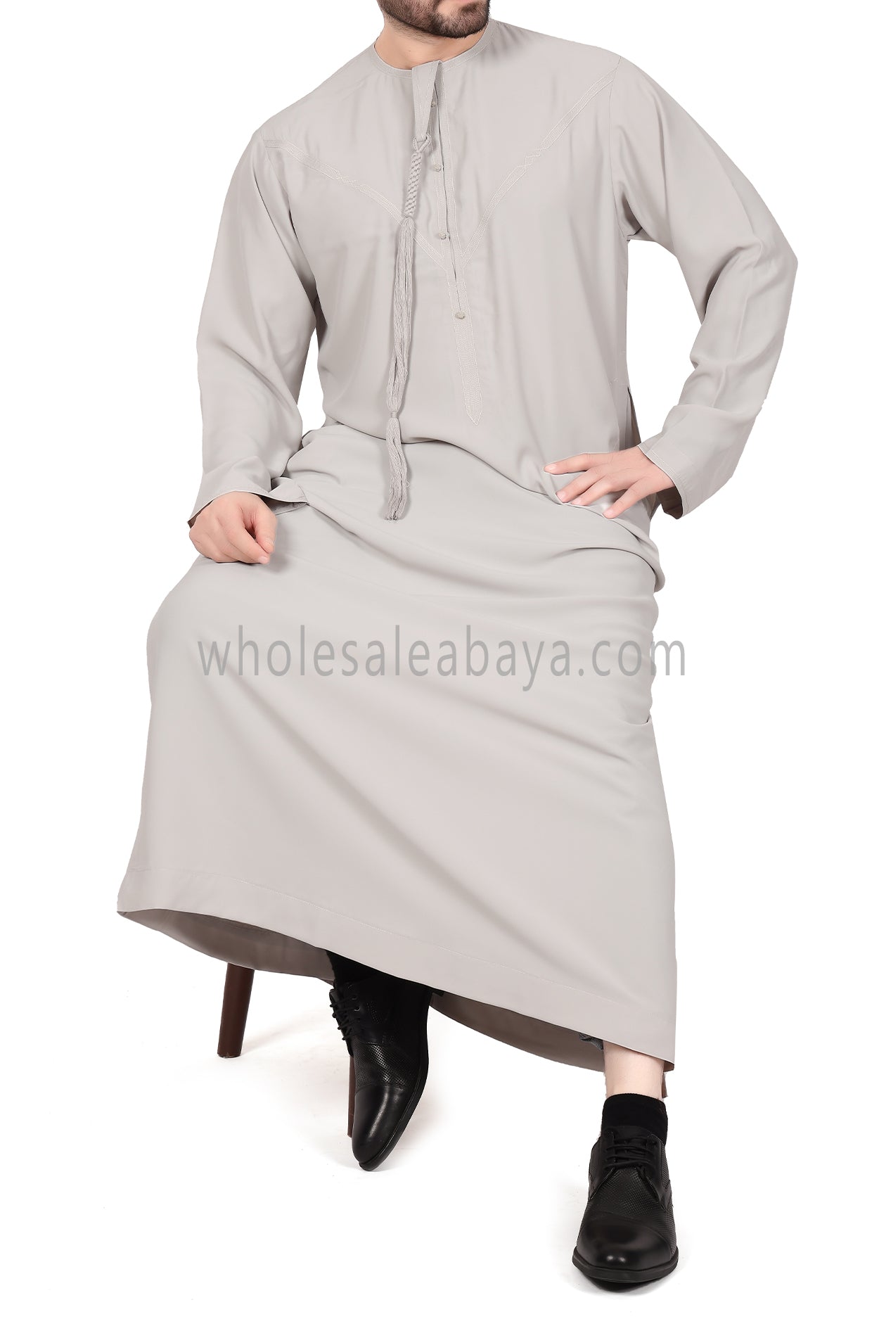 Men's Premium Emirati Thoube  With Buttons & Tassel Ecru