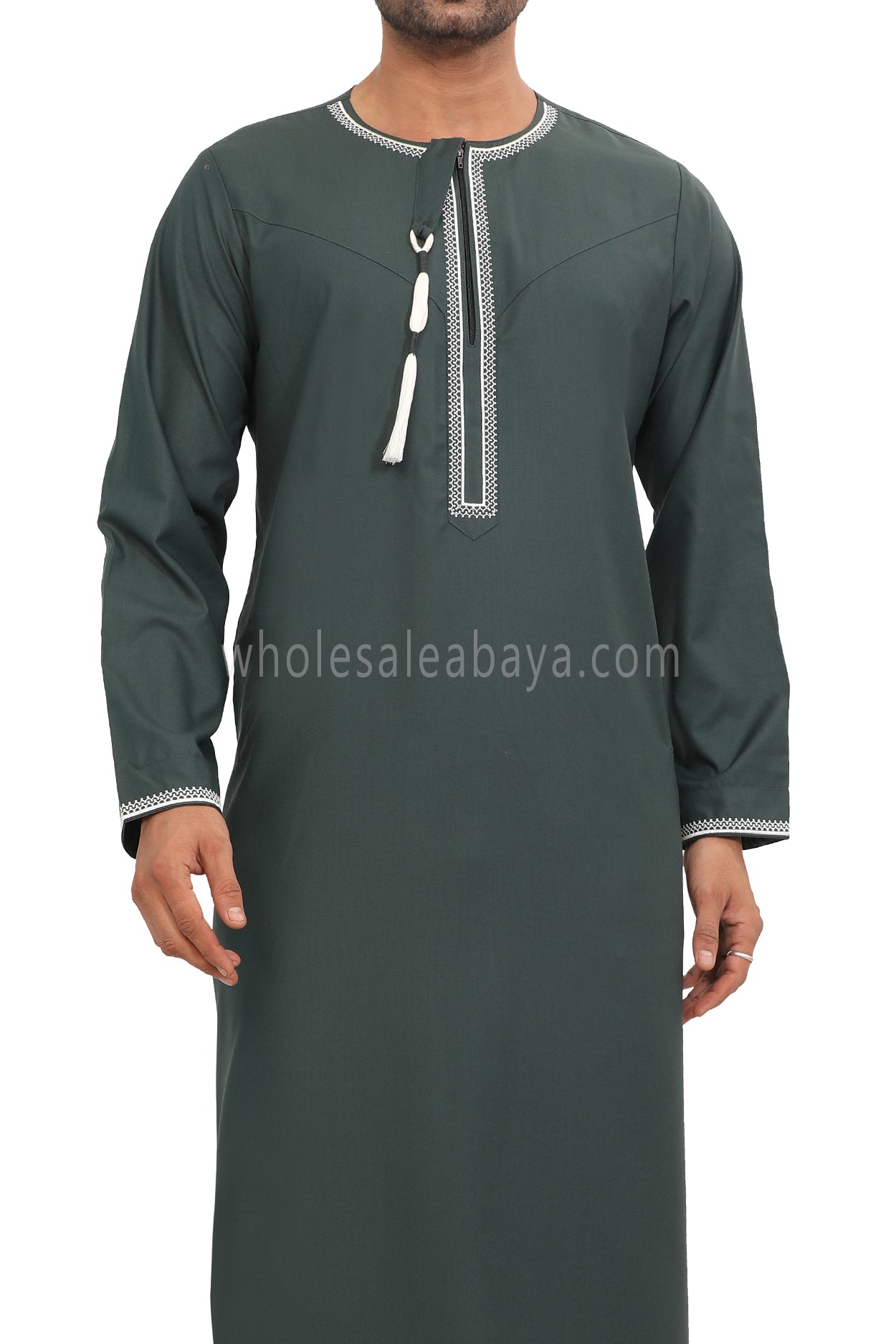 Men's Embroidered Omani Thoube With Tassel 90074 Emerald Green