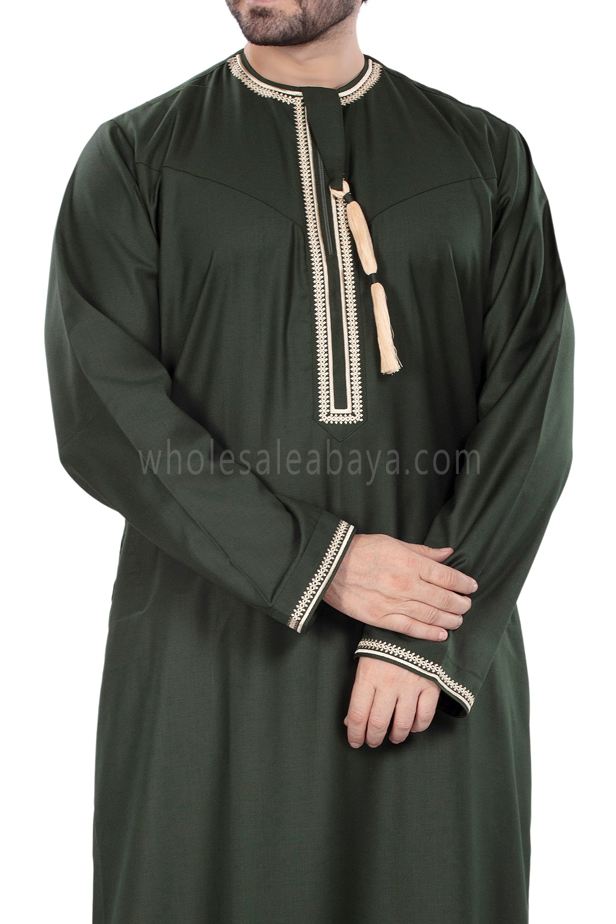 Men's Omani Thoube with Embroidery and Designer Tassel Forest