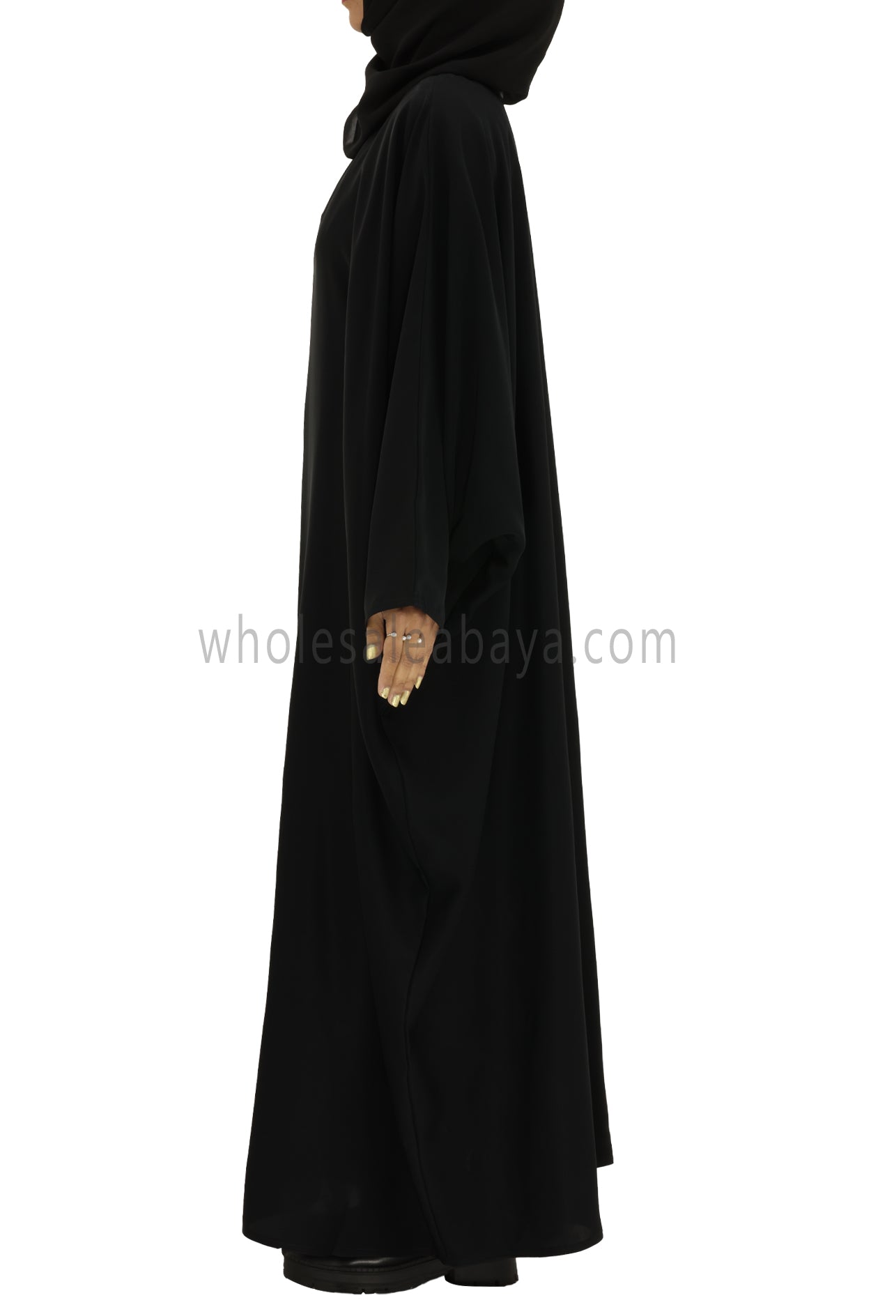 Plain Closed Butterfly Abaya With Inner Belt Black Colour