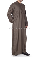Men's Classic Plain Omani Thoube With Front Zip Dark Brown