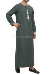 Men's Embroidered Omani Thoube With Tassel 90074 Emerald Green
