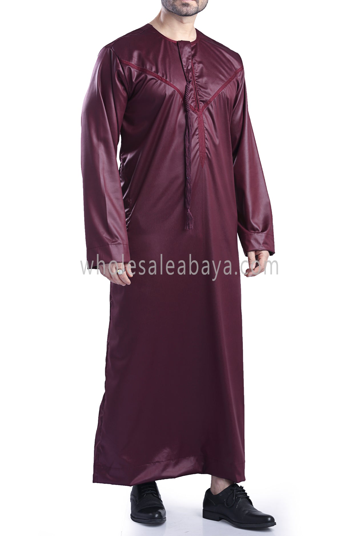 Men's Shiny Omani Thoube with Designer Tassel Burgundy