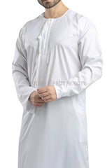 Men's Shiny Omani Thoube with Designer Tassel White