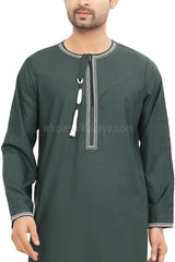 Men's Embroidered Omani Thoube With Tassel 90074 Emerald Green