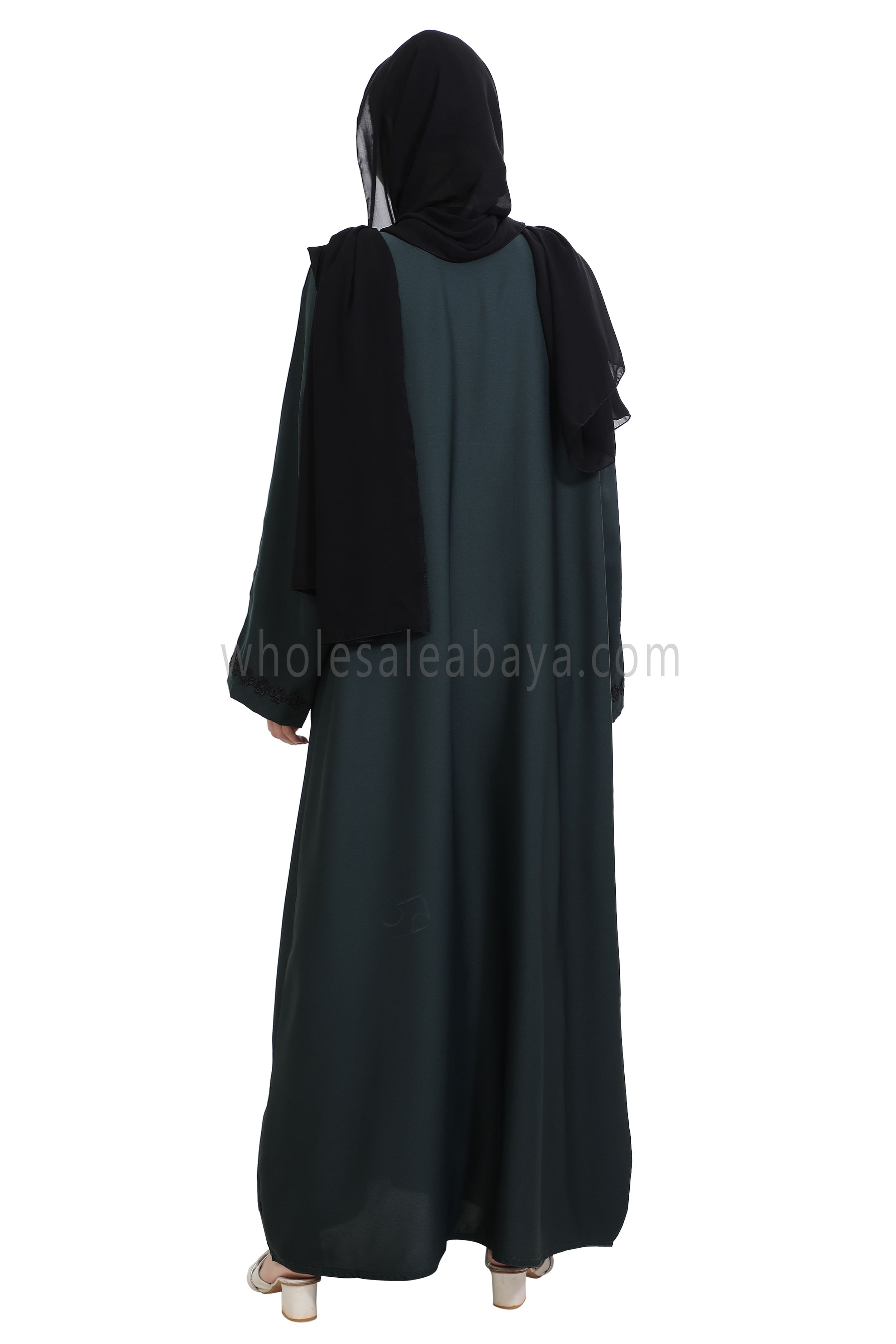 Closed Straight Cut Abaya in Black Lace Detailing