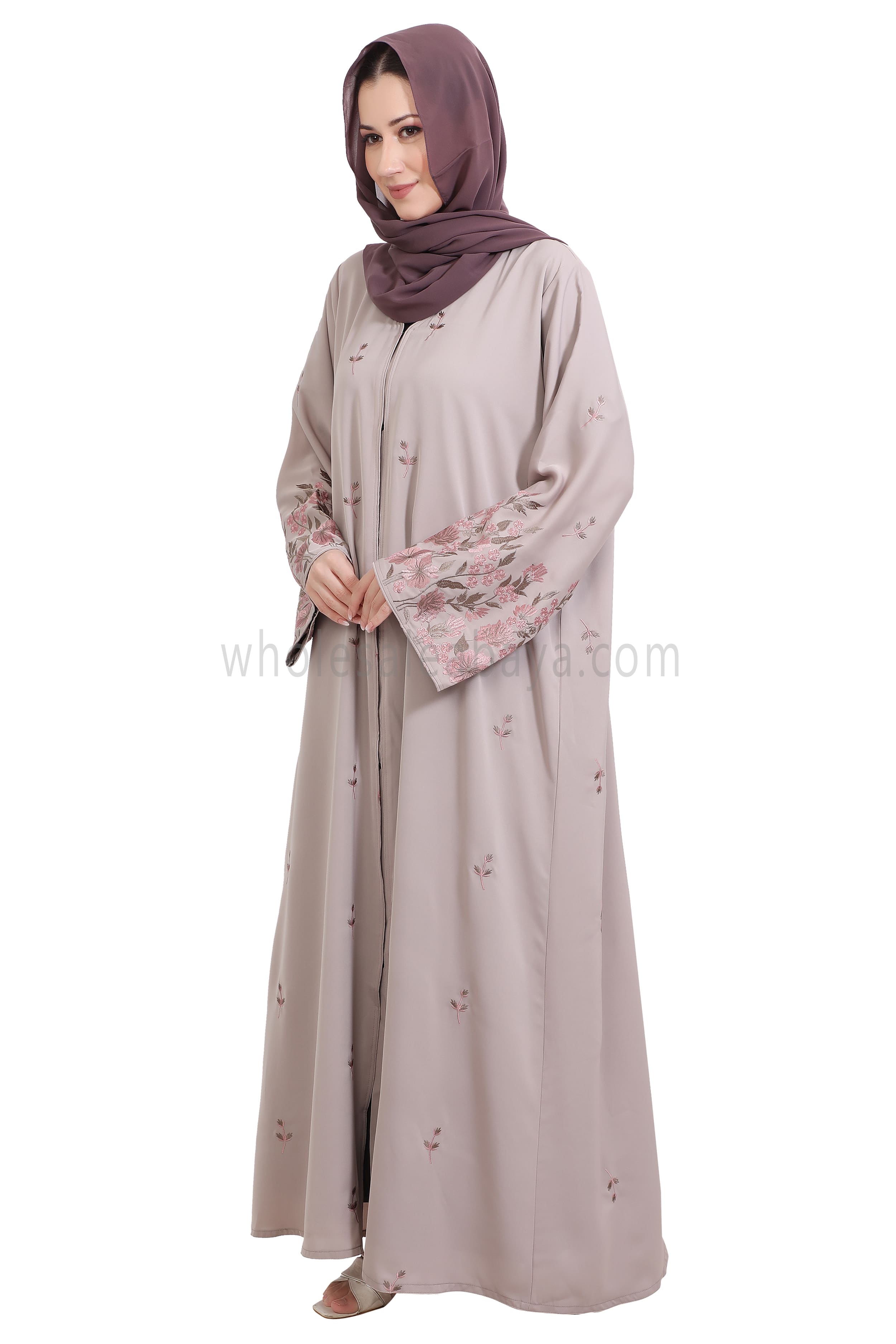 Nida Open Abaya With Motif Embroidery And Embroidered Sleeves