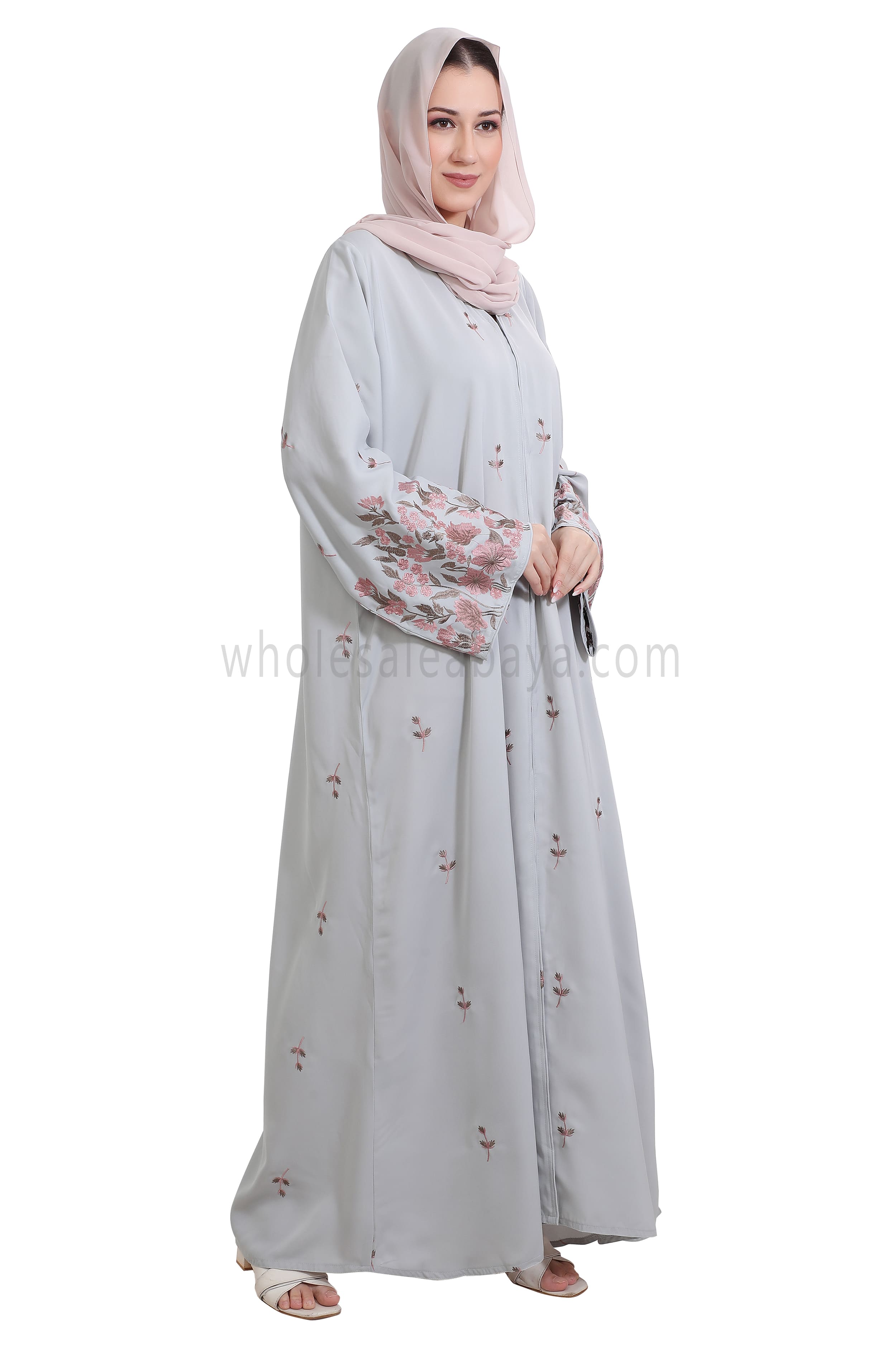 Nida Open Abaya With Motif Embroidery And Embroidered Sleeves