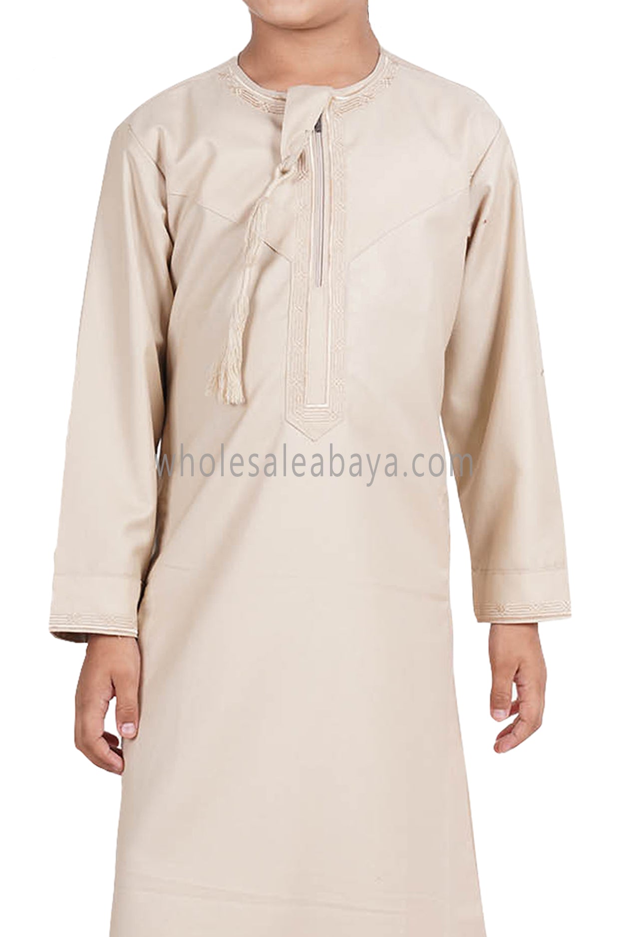 Boy's Omani Thoube With Designer Embroidery and Tassel