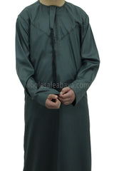 Boy's Traditional Emirati Style Thoube