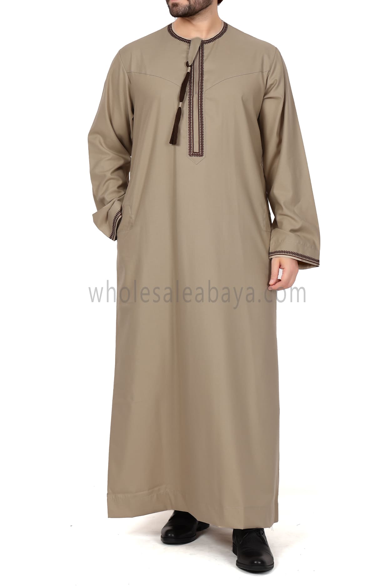 Embroidered Omani Thoube 90049